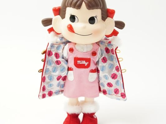 ノベルティ ペコちゃん人形 2004 ダッフルコート